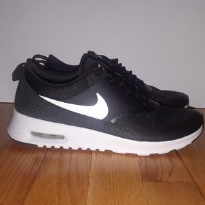 NWT Nike Air Max Thea